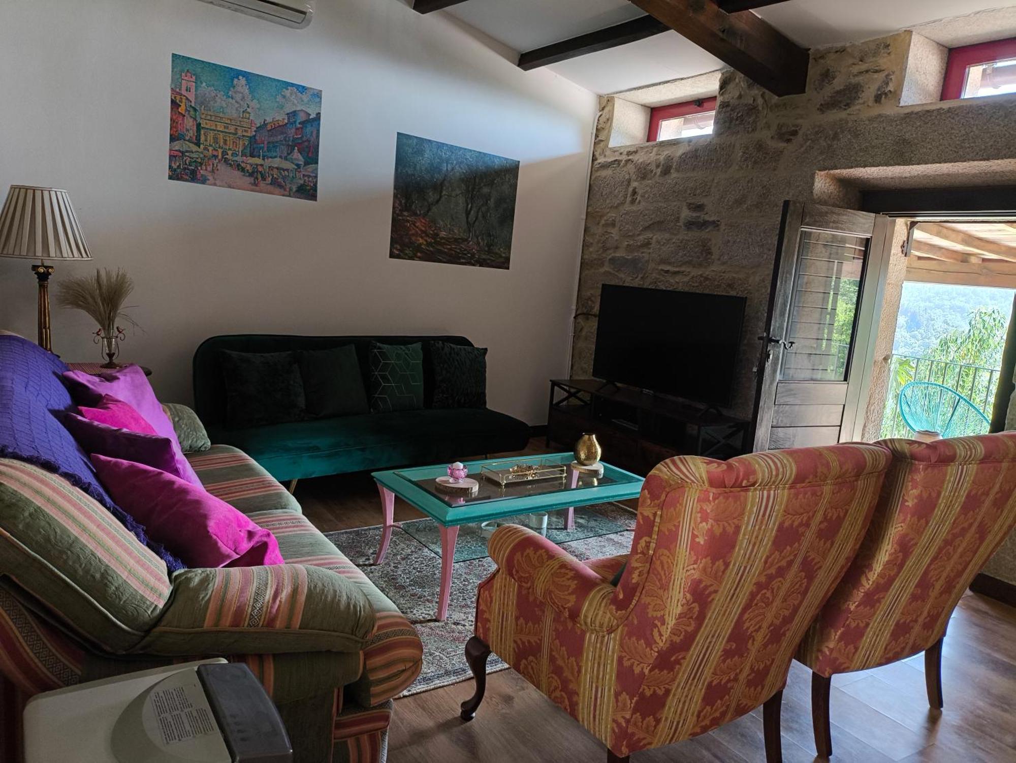 Casa de Férias Xiravai-ribeira Sacra Peares