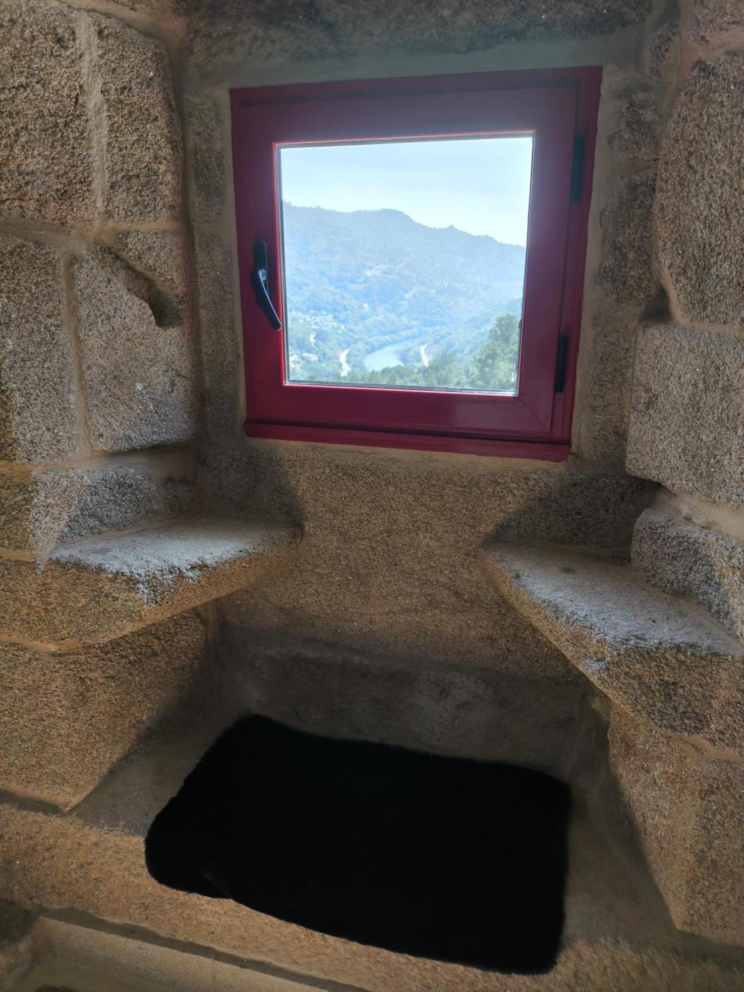 Xiravai-ribeira Sacra Casa de Férias Peares
